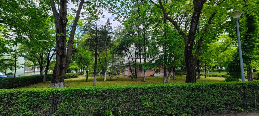 Privat vând apartament  - 11