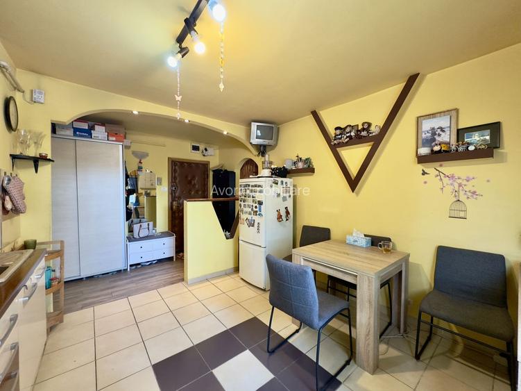 Lipovei, Centrala proprie, 54 MP - 2