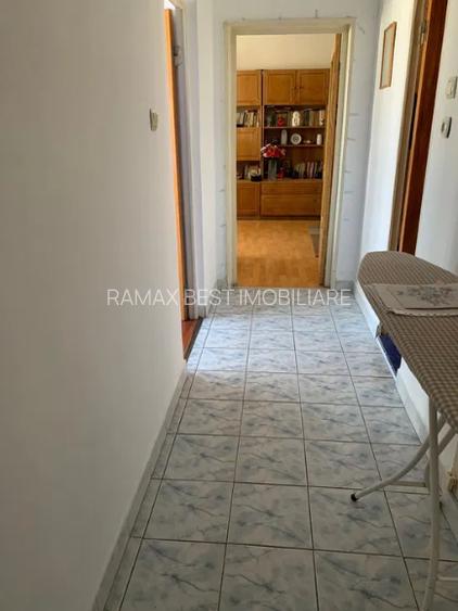 Dristor Rond Baba Novac -  5 minute metrou - 7