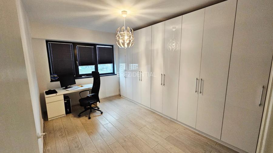 Apartament modern cu 4 camere, decomandat, in zona Pajura / Piata Presei Libere  - 9
