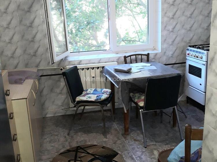 Tei, Maica Domnului, OMV, semistradal, bloc mixt, 1988 - 6