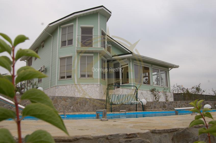 DOM00403 - Vila de vanzare cu vedere la lac Laguna Albastra Corbeanca - 2