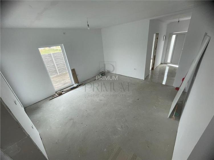 Duplex 4 camere - langa 4 benzi - bucatarie inchisa - 6