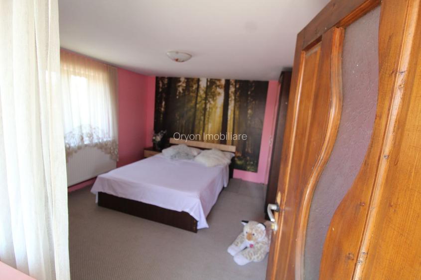 Casă cu teren 2122 m²,  utilități gaze+apă, Godinești - 3