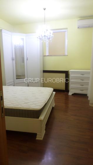 Apartament  spatios in  Vila noua, curte, multa verdeata, ultracentral, - 3