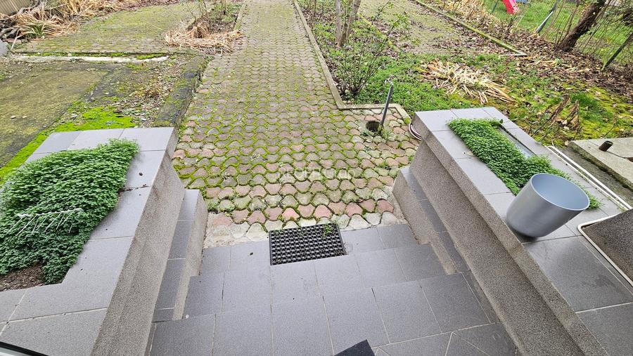 CANTACUZINO - etaj casa din 1980, curte proprie 330mp - 15