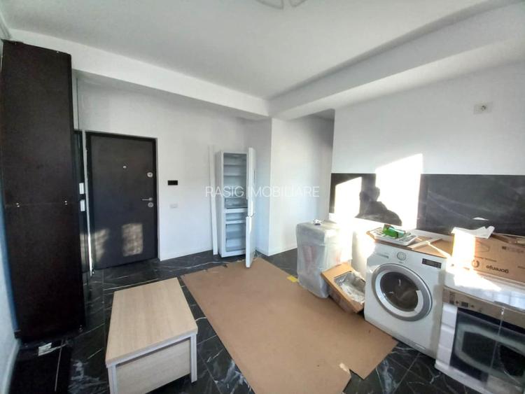 Pret redus ! Apartament tip studio , parter inalt , bloc nou , liber  - 16