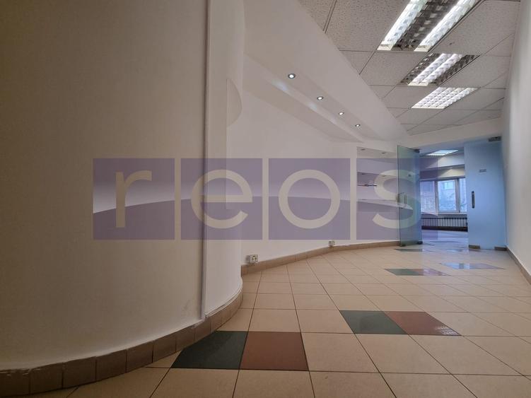 VANZARE SPATIU COMERCIAL | 15 CAMERE | ZONA UNIRII - 53