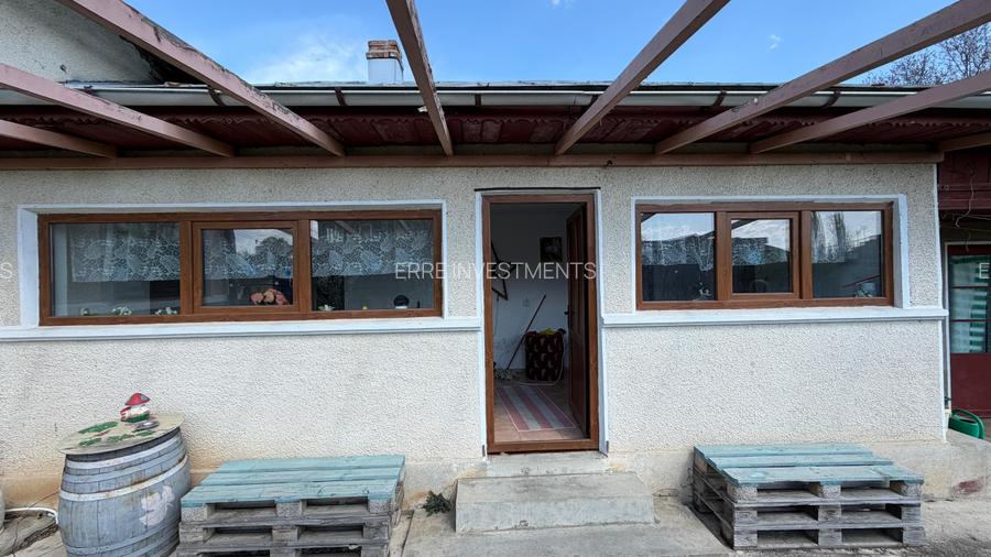 Casa mare cu curte generoasa, in vatra satului Silstea Snagovului - 2