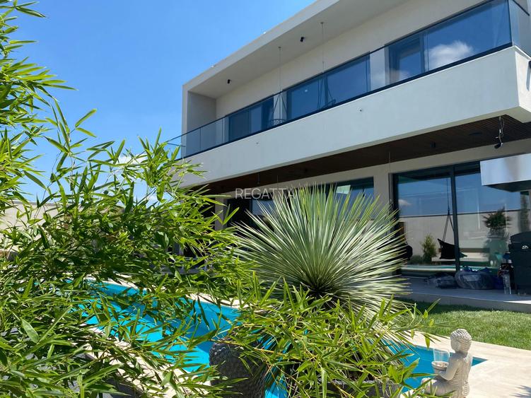 Casă individuală cu 6 camere în Petrești - 8