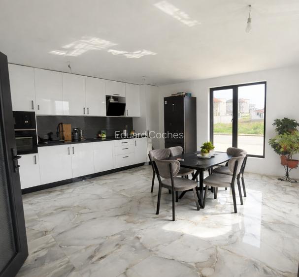 Casă individuală - 4 camere - finisată, utilată, semimobilată - 165 000 euro neg - 13