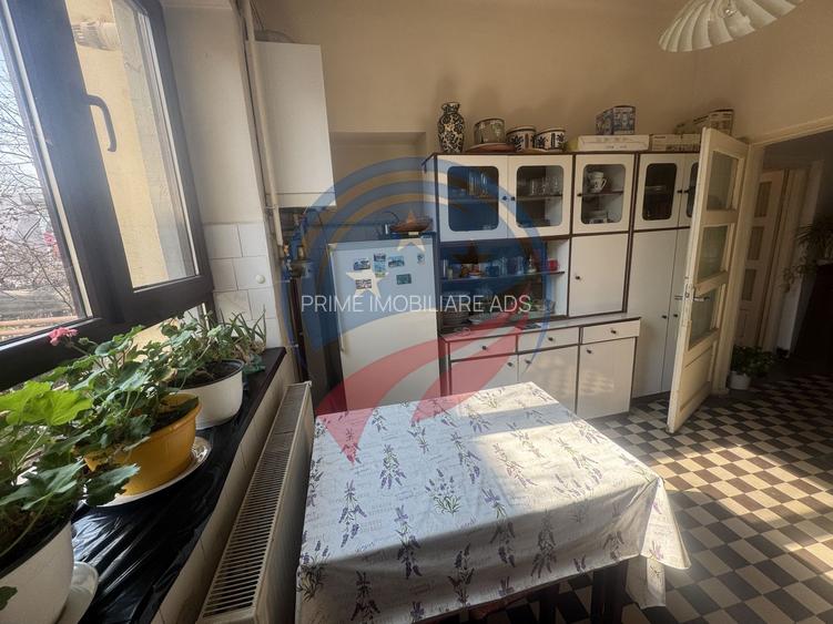 Casa zona Liceul Brancusi - 2