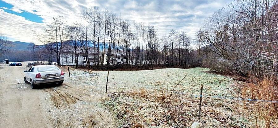 Bran -Predelut, teren intravilan de 1820mp, 29 euro/mp - 3