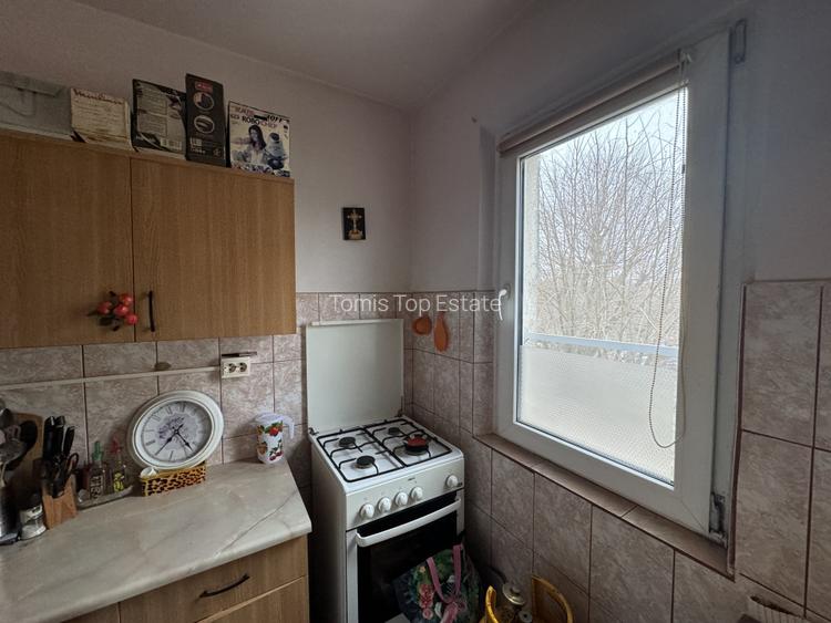 Apartament de vanzare in Tomis Nord cu 2 camere semidecomandat etaj 2 - 8