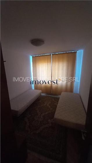 De inchiriat: Aparatament cu 3 camere in zona Micro 15 - 14