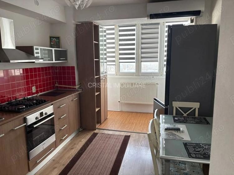 Apartament 3 camere Titan, centrala proprie, renovat, etaj 8/10 - 3