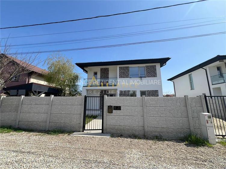 Vila Individuala - 5 camere-3 bai-Strada Miorita-500 M  de STV - 3