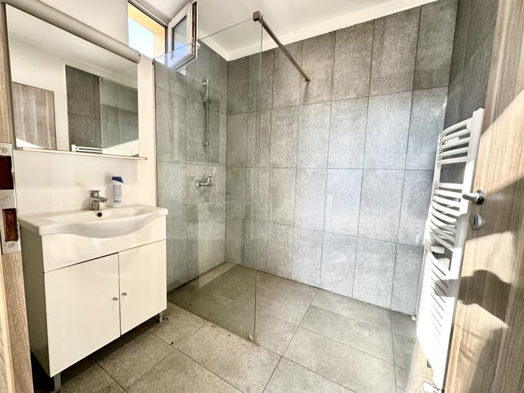 Spatiu de inchiriat, 66 mp, zona Cetate