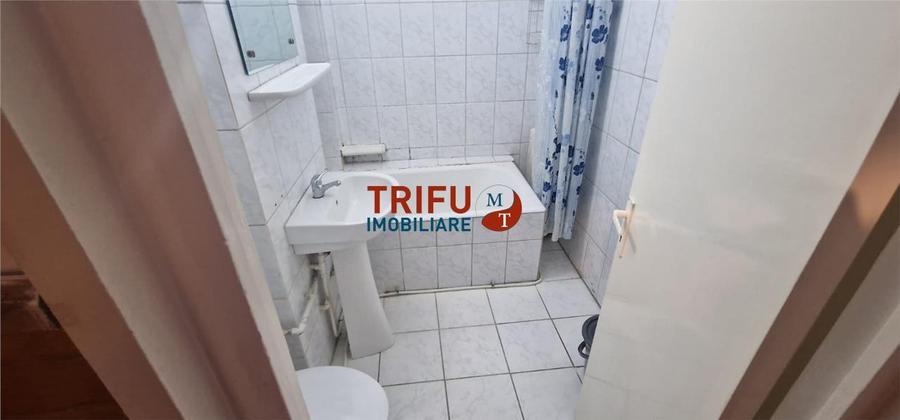 Apartament 2 Camere Decomandat, Zona Liceului Sportiv - Oportunitate de Investi&