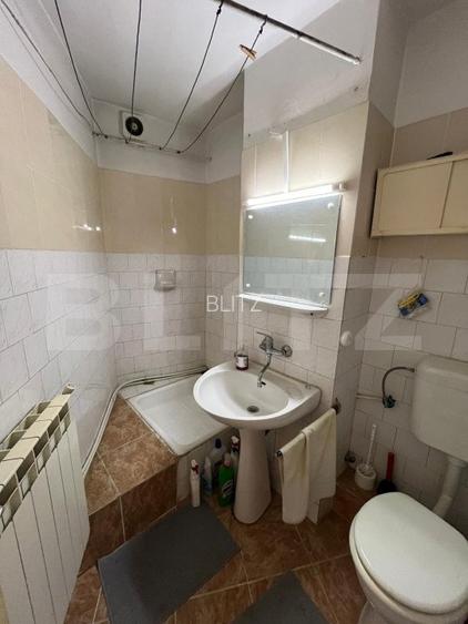 Apartament cu 5 camere, etaj 1, 112 mp, zona liceului Economic - 5