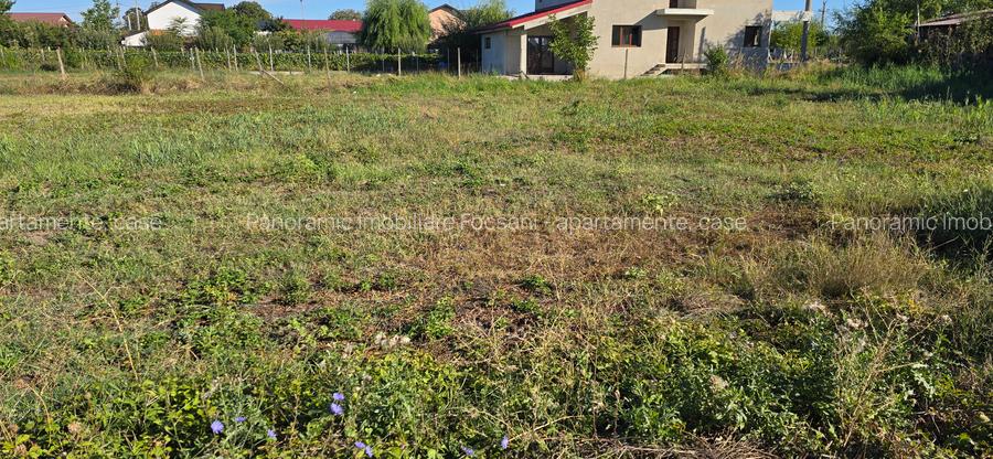 Teren intravilan pentru constructii -1000 mp-Focsani-cartier Mandresti  cu doar - 5
