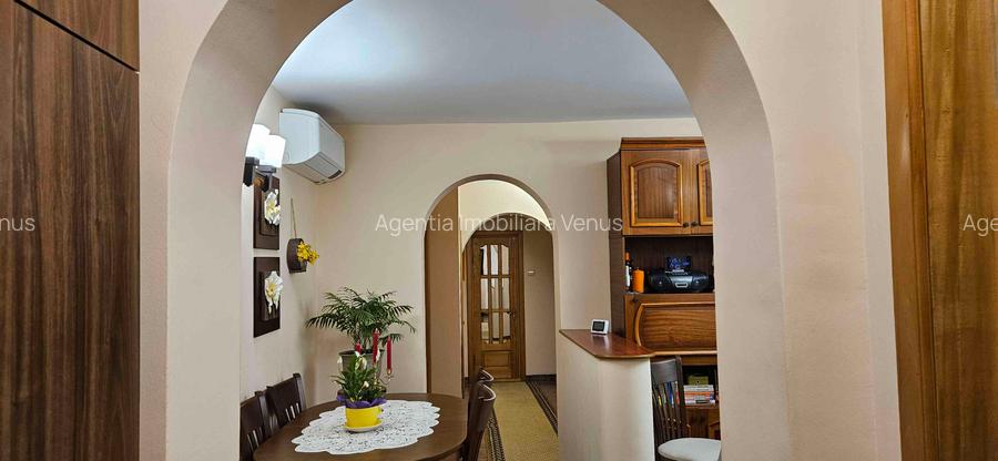 Apartament 4 camere zona Est Clinic ideal investitie! - 2