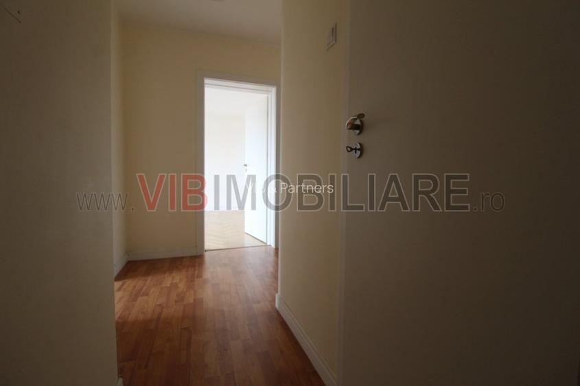 Piata Alba Iulia - Rond Alba Iulia - Banca Transilvania -studio renovat - 6