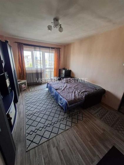 Apartament 3 camere, decomandat, 2 bai. Zona  Centrul Civic - 2