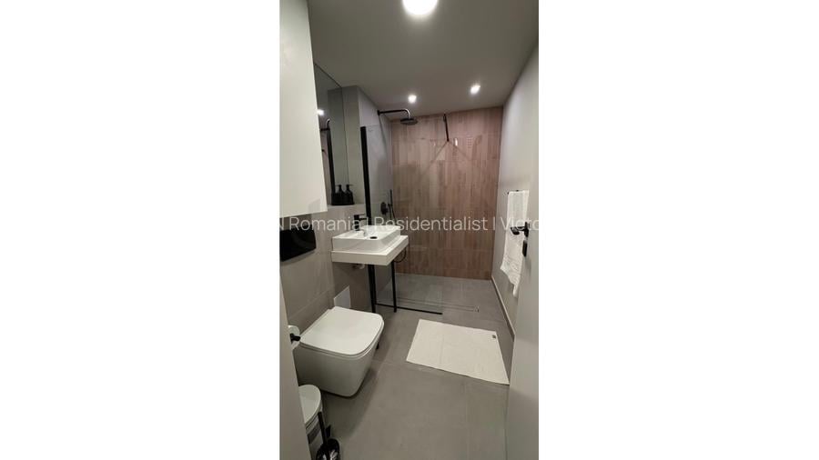 REA1027318 2 camere  la prima inchiriere scara blocului proaspat renovata - 10