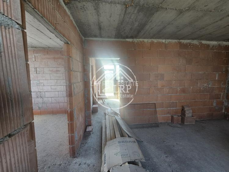 Voluntari-Catedrala, vila 7 camere P+1+M, teren 347mp - 16