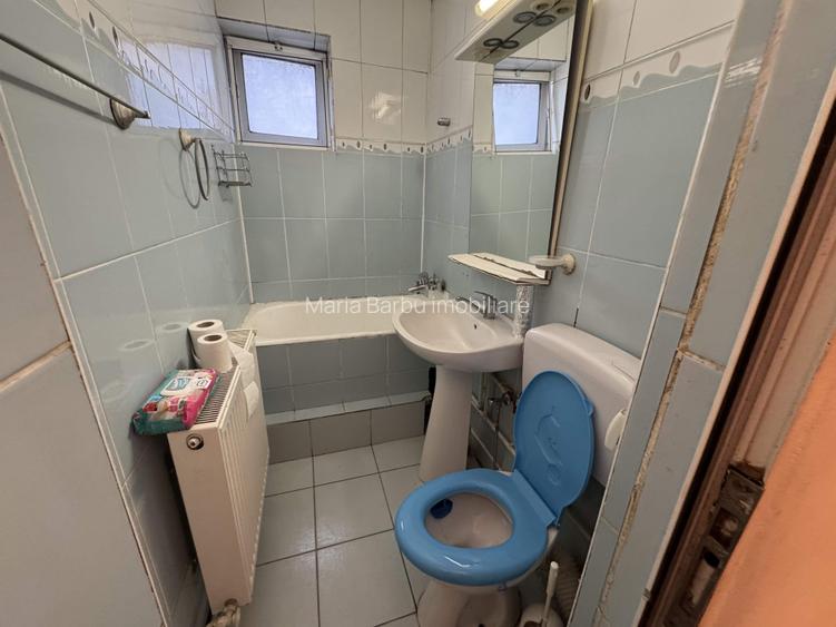 4 cam, etaj 2, 60 mp, bloc caramida, zona centrala Caracal - 20