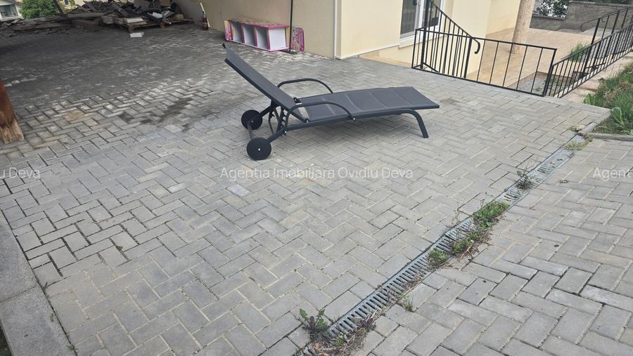 Vand casa in Deva, D+P+M, zona Zavoi, partea de jos, din anul 2021, mobilata - 2