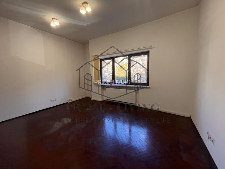 VILA INTERBELICĂ LA INCHIRIERE IN ZONA 1 MAI - 11