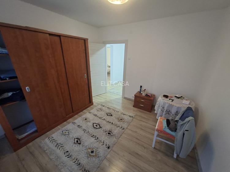 Apartament cu 3 camere decomandat, etaj 4/10, zona Alexandru cel Bun - 5