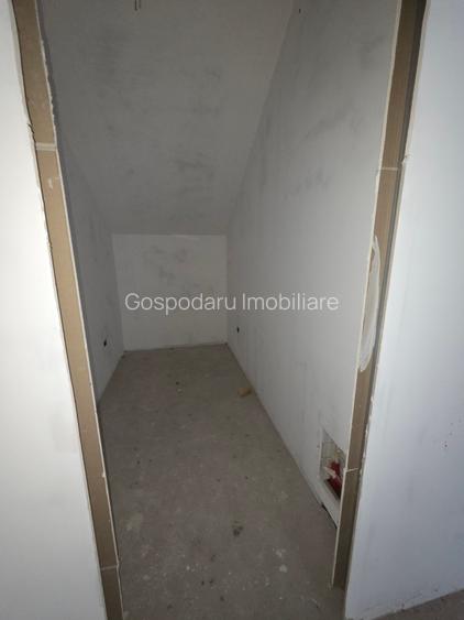 Casa P+1 zona PECO Bejan - drumul Ruginestiului - - 7