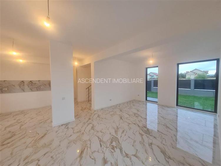 Vila P+E, 5 camere,3 bai,teren 418 mp,finisaje top, intabulata, toate utilitatil - 7