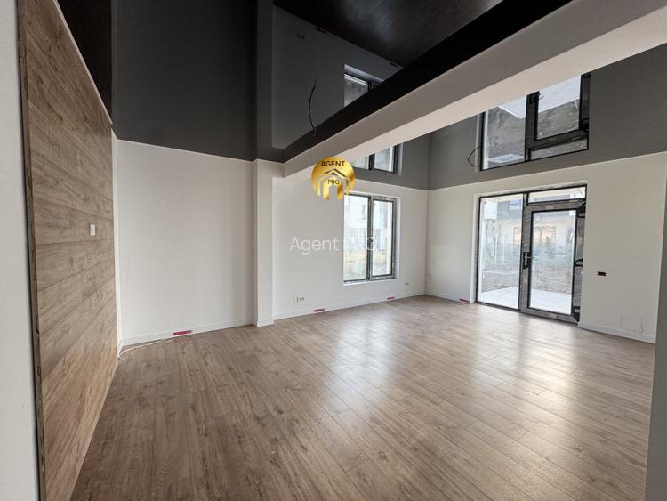 Vila Individuala Spatioasa P+1+M - 413mp teren - Aproape de DN1 - 11