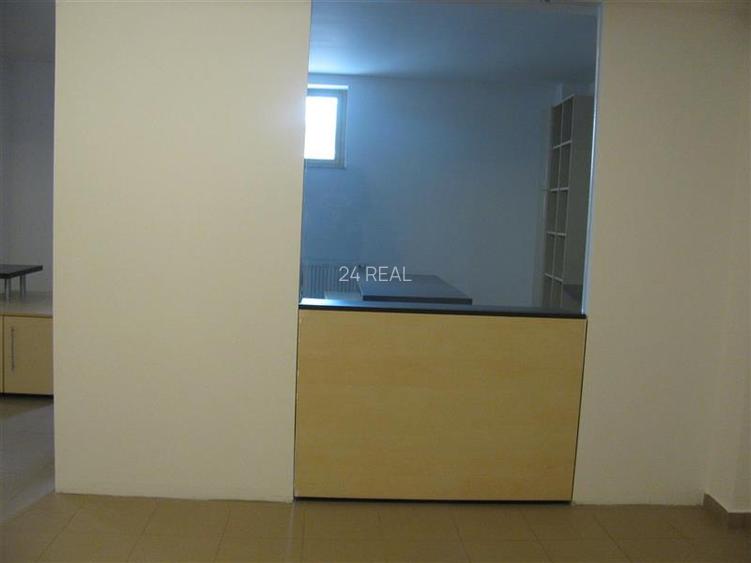 Inchiriere spatiu demisol - 9