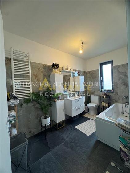 Vila Individuala - mobilata/utilata - 4 camere - 3 bai - teren 405 - 15