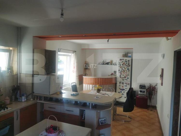 Casa 10 camere, 300 mp utili , teren 700 mp  - 8