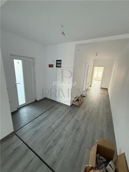 Duplex superb - la cheie - asfalt - 3 bai. - 6