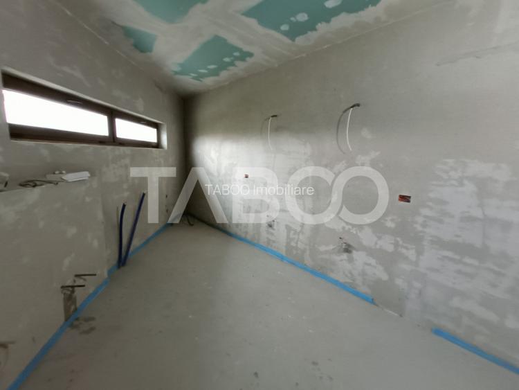 Casa 5 camere 250 mp cu incalzire in pardosea zona Tineretului Sibiu - 17