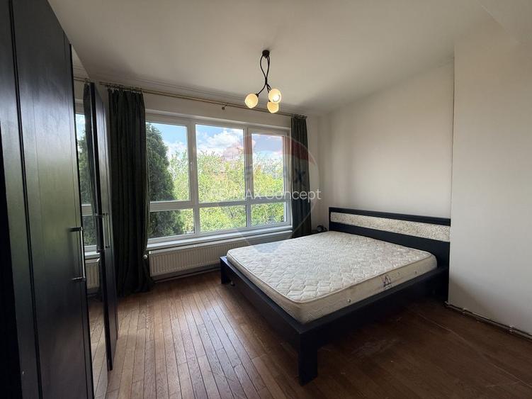 Casă | Vilă insiruita | Inchiriere| 5 camere - 8