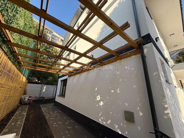 Metrou,Eroii  Revolutiei  PADESUL Vila 2024 ,Finisaje lux ,BINE CONSTRUITA 6 cam - 5