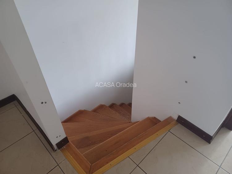 Casa insiruita, 2 dormitoare, garaj, Sanmartin. 120 000 E. Comision 0. - 15