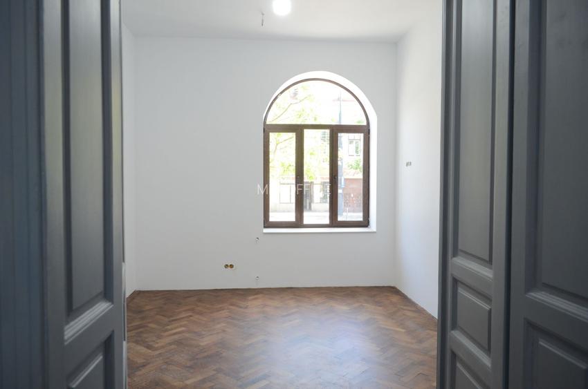 Apartament renovat in zona centrala - 4