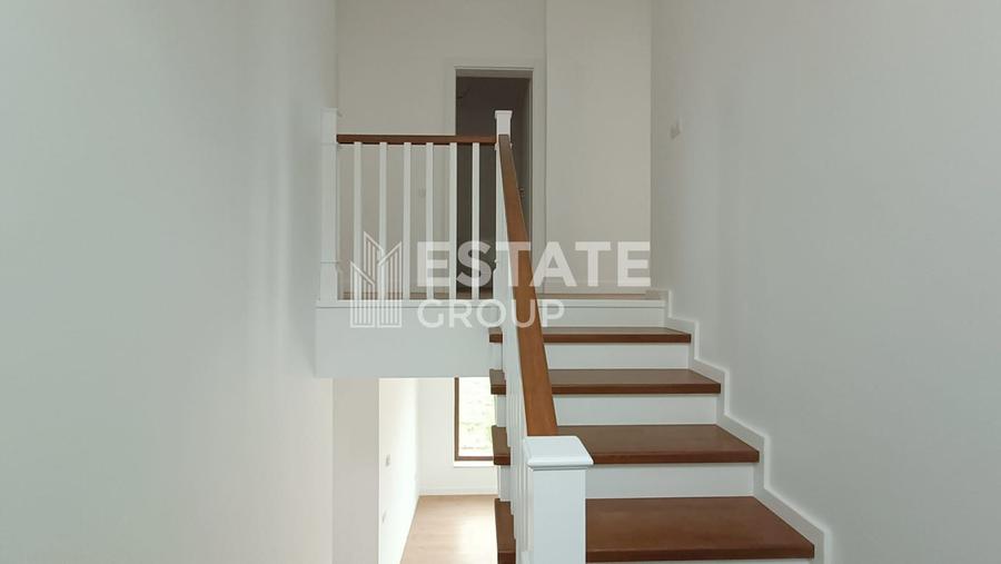Duplex cu 5 camere despartit prin camera tehnica in Dumbravita