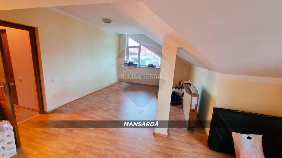 Casă / Vilă de lux cu 2 garaje, 10 camere de vânzare în BAIA MARE - 26