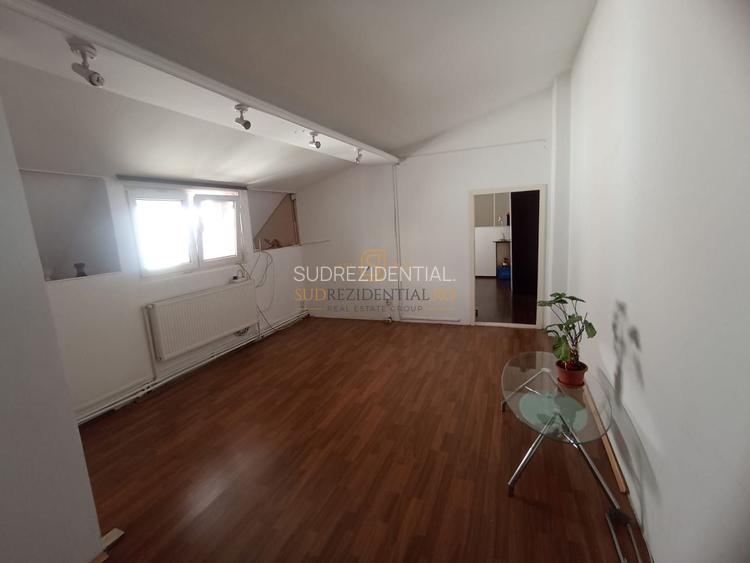 Casa spatioasa cu 7 camere, zona Bd. Brancoveanu, acces facil metrou - 9