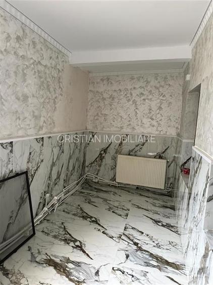 Casa zona centrala, 5 camere,  compusa din doua apartamente, chirpic si caramida - 20